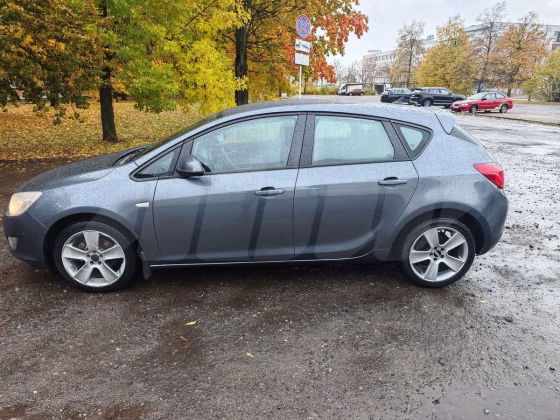 Opel Astra (5)