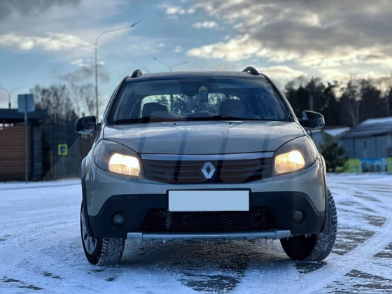Renault Sandero (5)