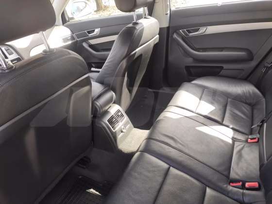 Audi A6 (6)