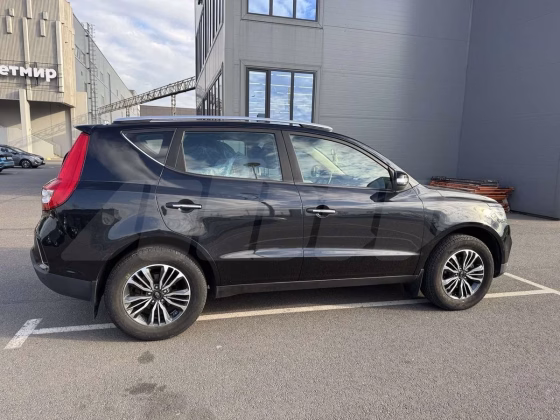 Geely Emgrand X7
