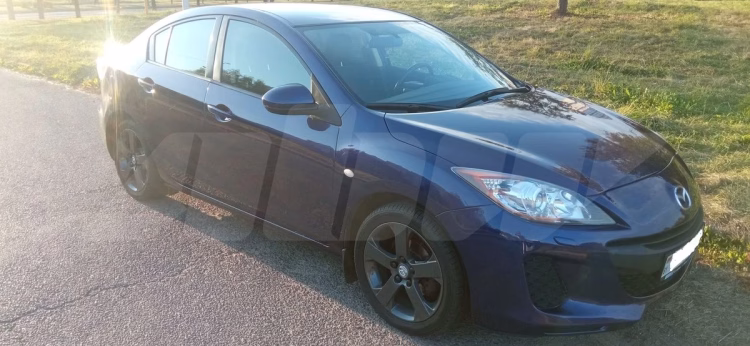 Mazda 3 (3)