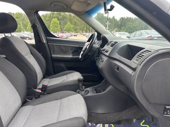 Skoda Roomster (11)