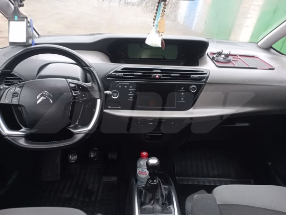 Citroën Grand C4 Picasso / SpaceTourer (9)
