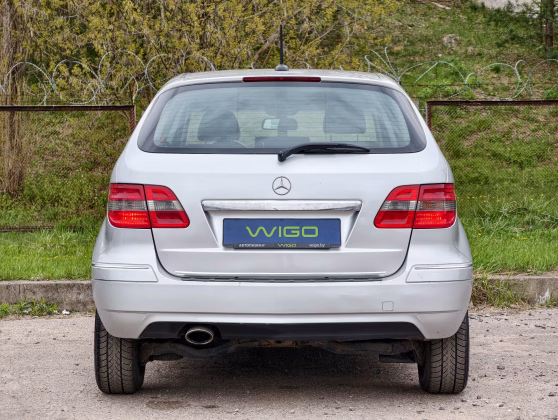 Mercedes-Benz B 250 (5)