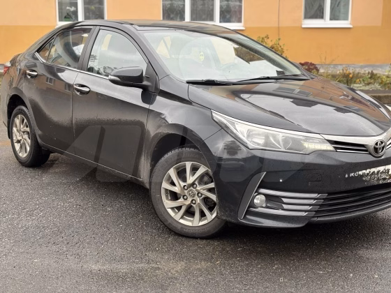 Toyota Corolla (2)