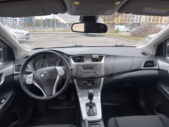 Nissan Sentra (8)
