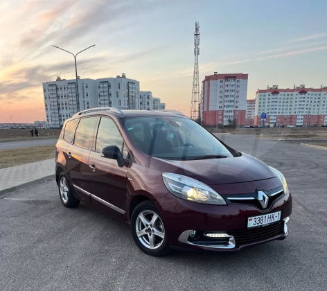 Renault Scenic (1)