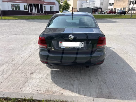 Volkswagen Polo (3)