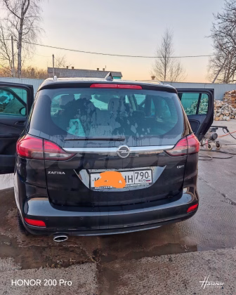 Opel Zafira (28)