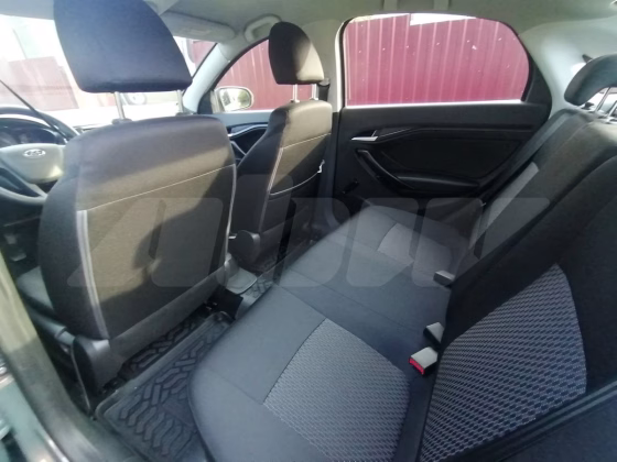 Lada Vesta (10)