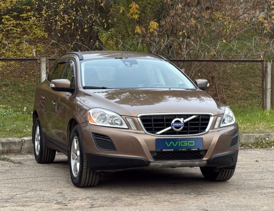 Volvo XC60 (1)