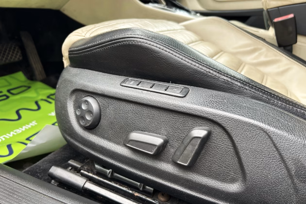 Volkswagen Passat CC (19)