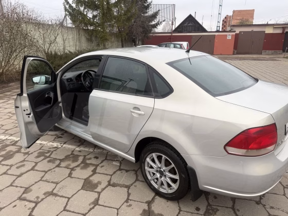 Volkswagen Polo (1)