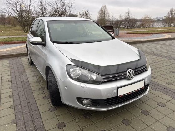 Volkswagen Golf (1)