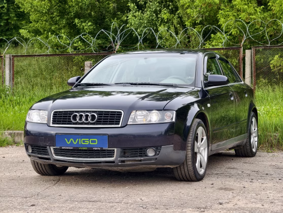 Audi A4 (3)