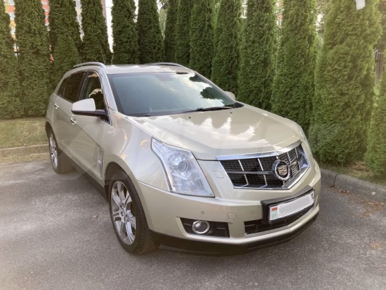 Cadillac SRX (3)
