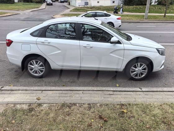 Lada Vesta (3)