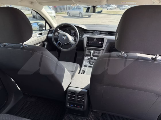 Volkswagen Passat (5)