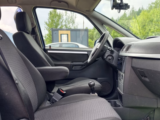 Opel Meriva (11)