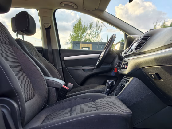 Volkswagen Sharan (12)