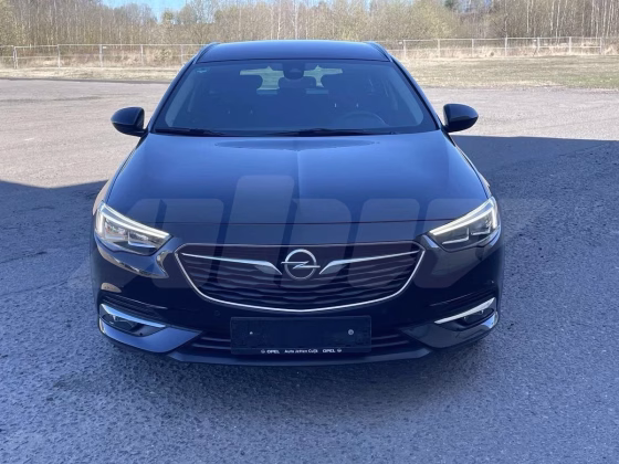 Opel Insignia (1)