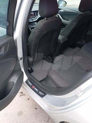 Opel Astra (2)