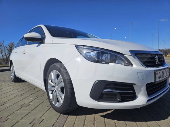 Peugeot 308 (1)