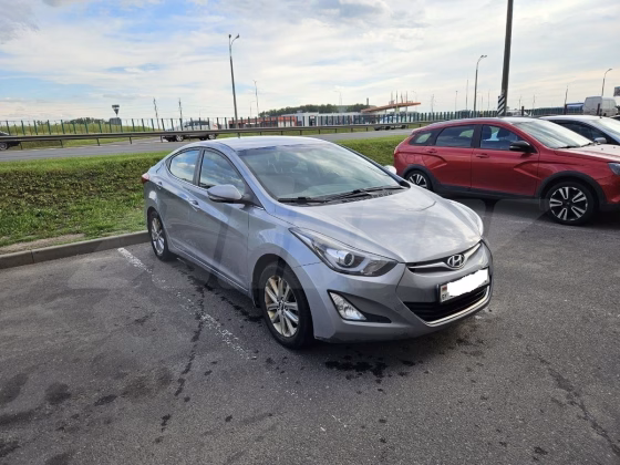 Hyundai Elantra (15)