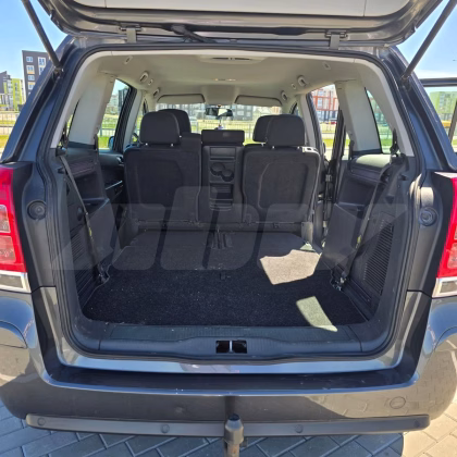 Opel Zafira (13)