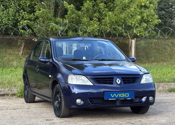 Renault Logan (1)