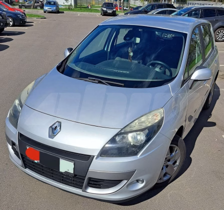 Renault Scenic (1)