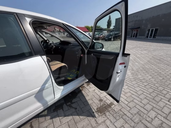 Citroën C4 Picasso (17)