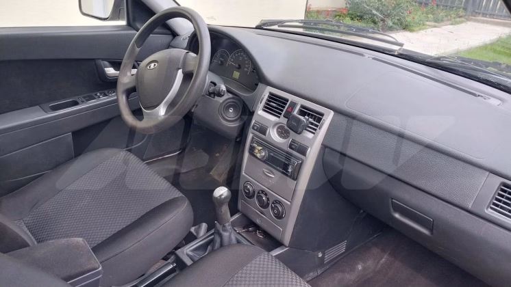 Lada Priora (5)