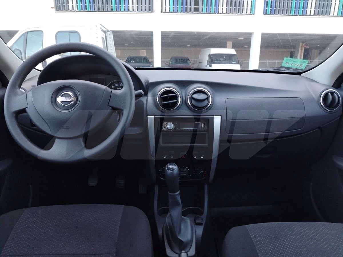 Nissan Almera