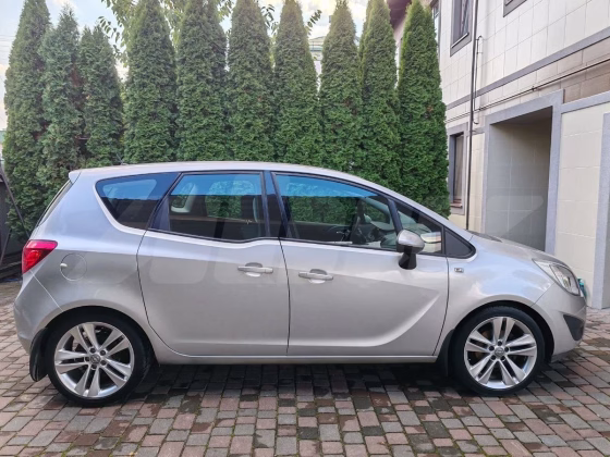 Opel Meriva (4)