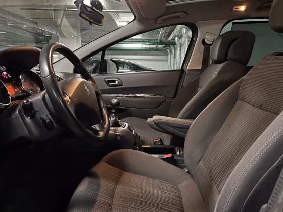 Peugeot 5008 (9)