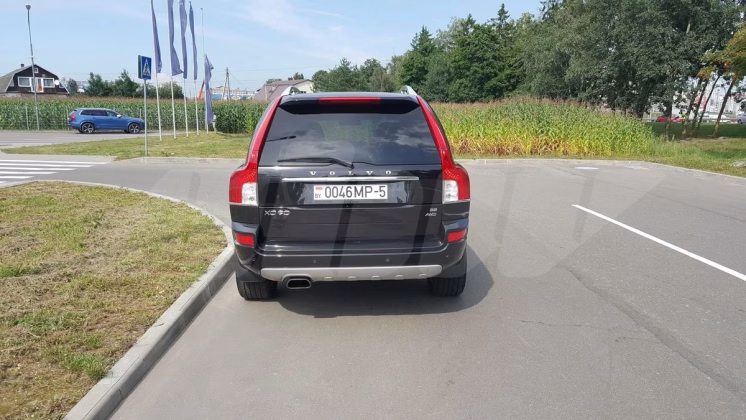 Volvo XC90 (10)