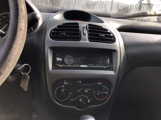 Peugeot 206 (6)