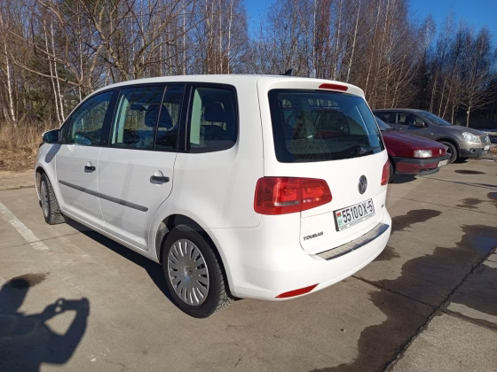 Volkswagen Touran (3)