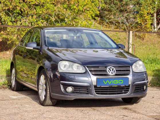 Volkswagen Jetta (1)