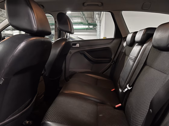 Ford Focus (10)