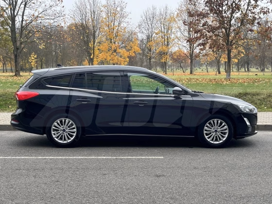 Ford Focus (5)