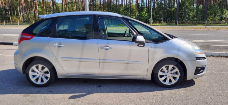 Citroën C4 Picasso (19)