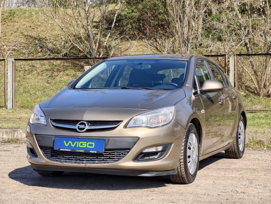 Opel Astra (3)