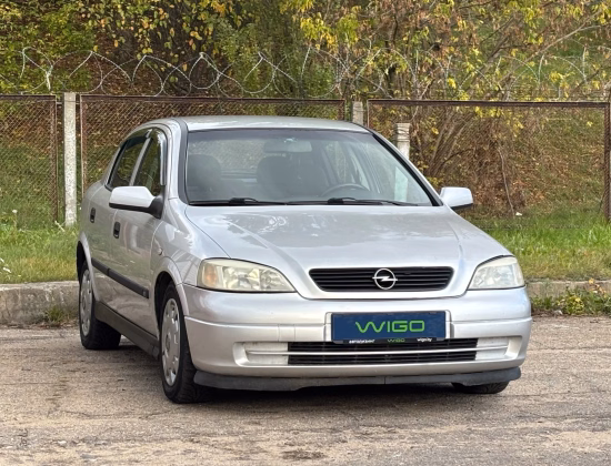 Opel Astra (1)