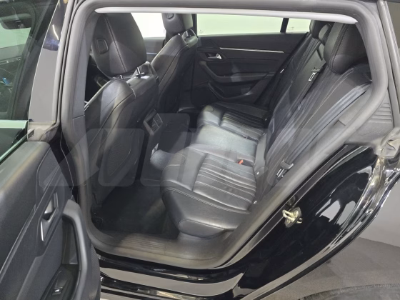 Peugeot 508 (7)
