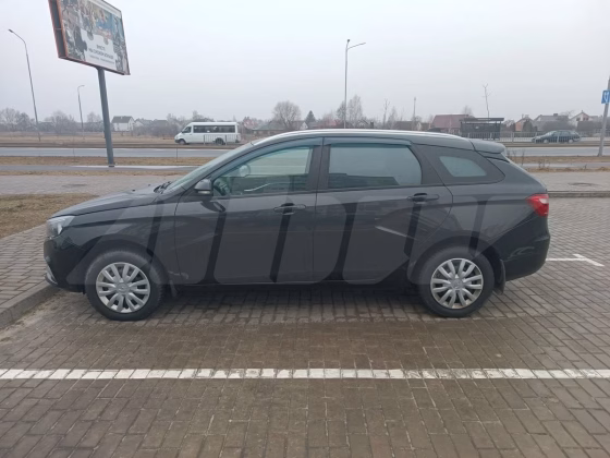 Lada Vesta (1)