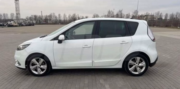 Renault Scenic (1)