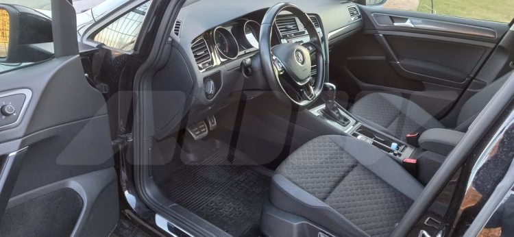 Volkswagen Golf (7)