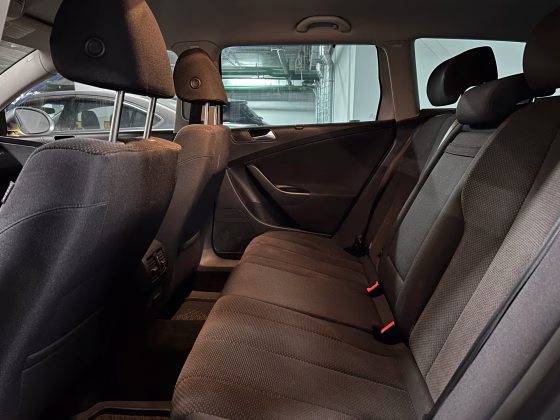 Volkswagen Passat (10)
